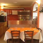 La Rosa Hotel